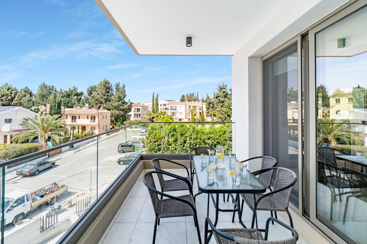 Adolina Apartments By Ezoria Villas Paphos Exterior foto