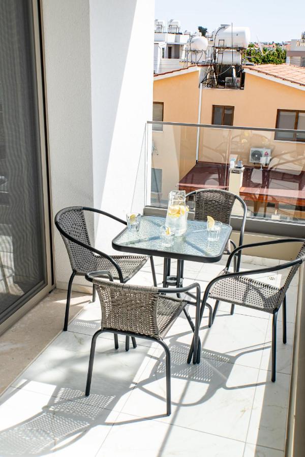 Adolina Apartments By Ezoria Villas Paphos Exterior foto